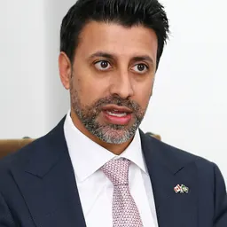 Portrait of Maninder Sidhu