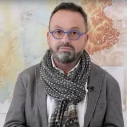 Portrait of Yannick Neuder