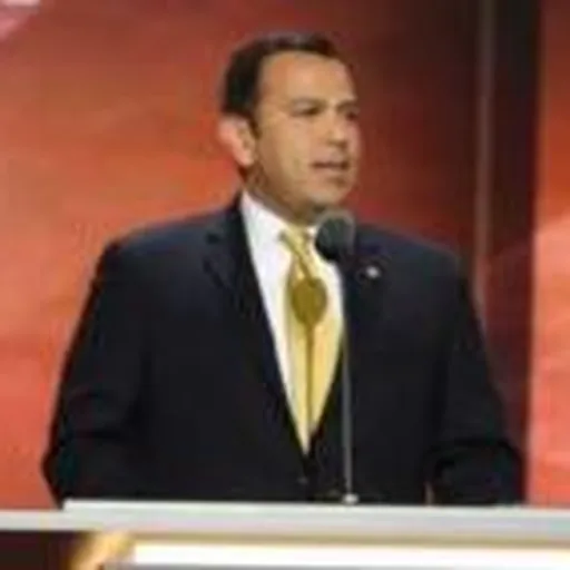 Portrait of Ralph Alvarado