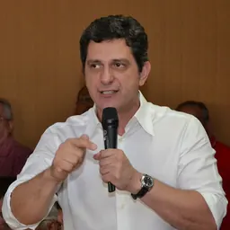 Portrait of Rogério Carvalho