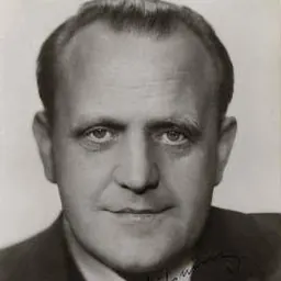 Portrait of Douglas Håge
