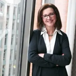 Portrait of Linda Zecher