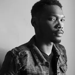 Portrait of Mike Afolarin