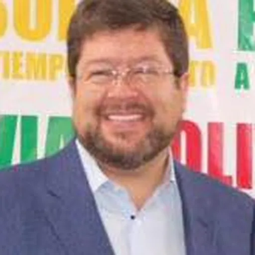 Portrait of Samuel Doria Medina