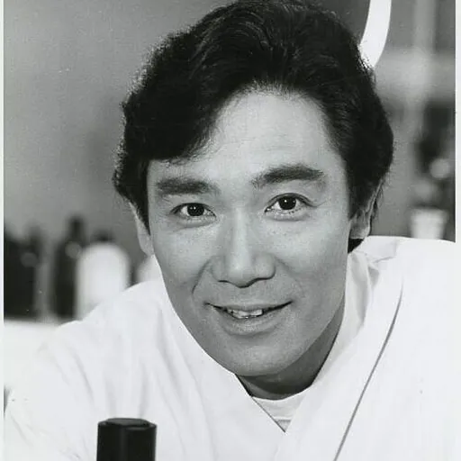 Portrait of Robert Ito