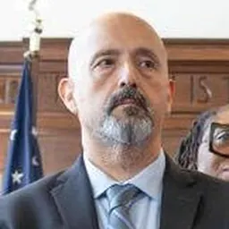 Portrait of Andrés Chait