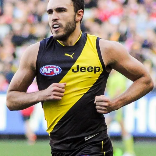Portrait of Shane Edwards