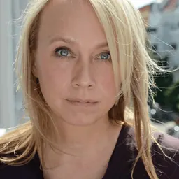 Portrait of Miriam Dehne