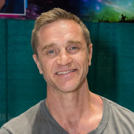 Portrait of Devon Sawa