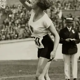 Portrait of Lena Michaëlis