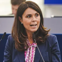 Portrait of Simona Bonafè