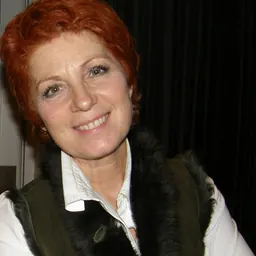 Portrait of Véronique Genest