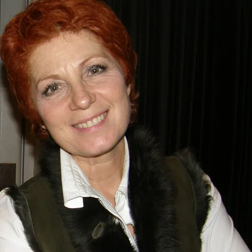 Portrait of Véronique Genest