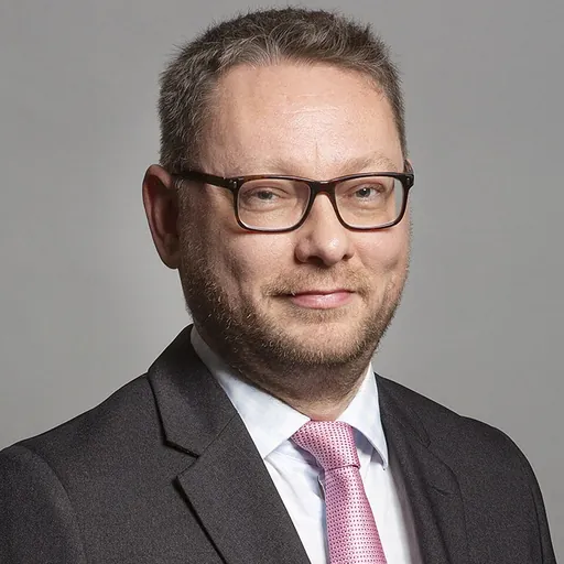 Portrait of Richard Thomson