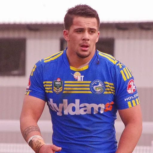 Portrait of Josh Aloiai