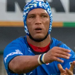 Portrait of Gio Aplon