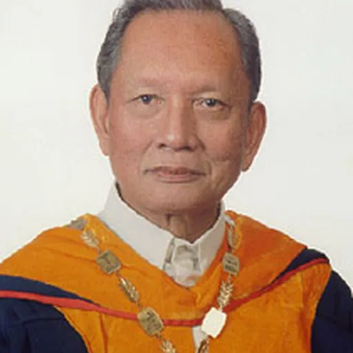 Portrait of Alfredo Lagmay