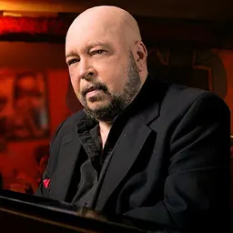 Portrait of Mark Kramer