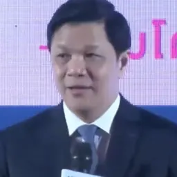 Portrait of Vitai Ratanakorn