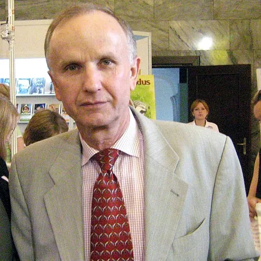 Portrait of Grzegorz Kołodko