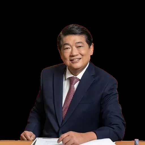 Portrait of Alex Lopez