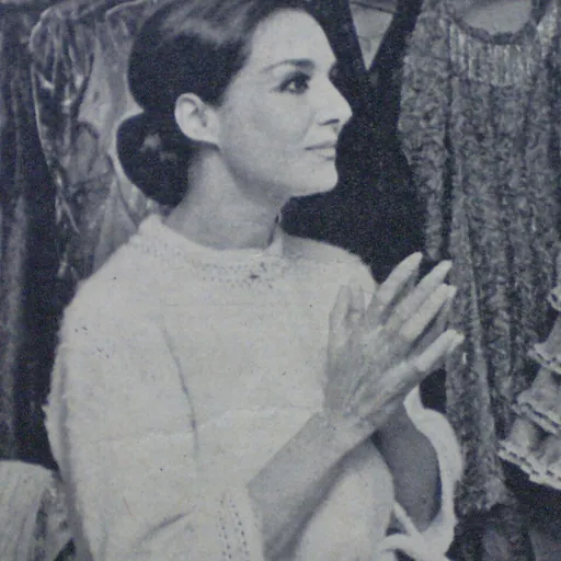 Portrait of Nati Mistral