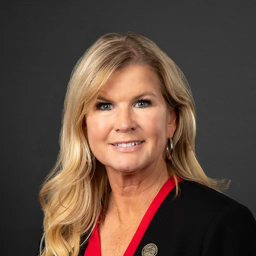 Portrait of Heather Hora