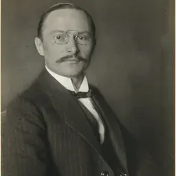 Portrait of Heinrich Greinacher