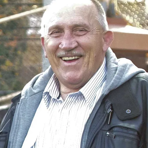 Portrait of Mark Harris