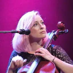 Portrait of Michelle Courtens