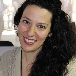 Portrait of Elisa Albert