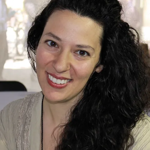 Portrait of Elisa Albert