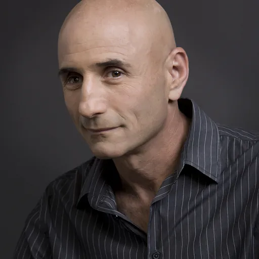 Portrait of Ofer Shelach