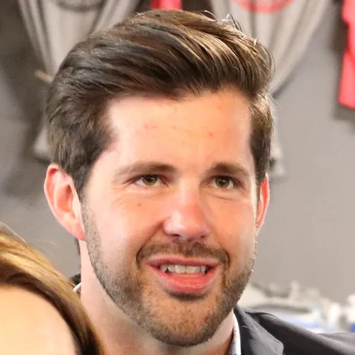 Portrait of Dan Wolgamott