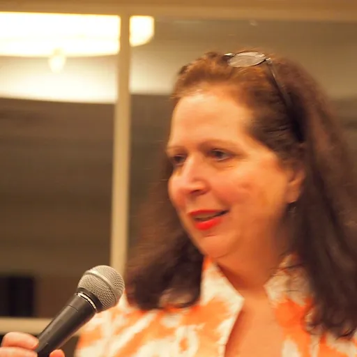 Portrait of Cindy Williams Gutiérrez