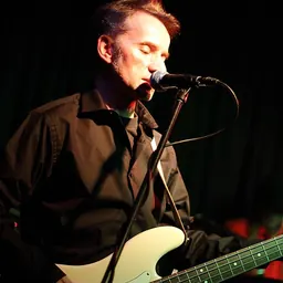 Portrait of Andy Warren