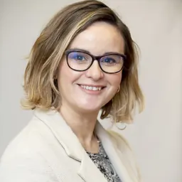Portrait of Elixabete Etxanobe