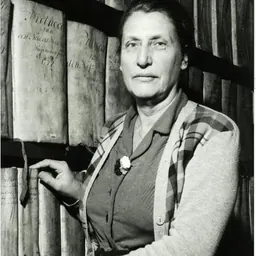 Portrait of Gerda Kurtz