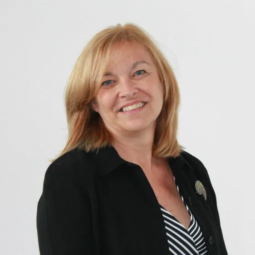 Portrait of Lisa Honan