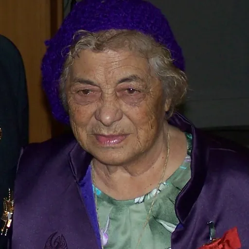 Portrait of Saana Murray