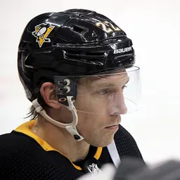 Portrait of Matt Hunwick