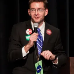 Portrait of Scott Dibble