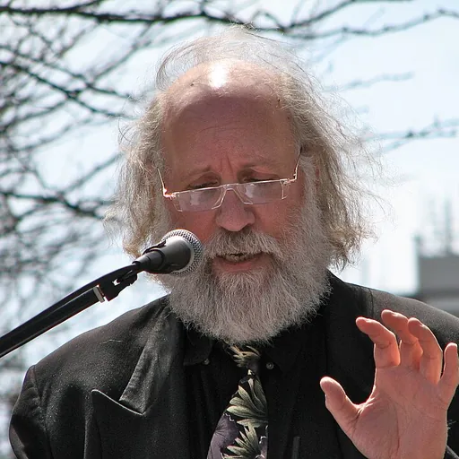 Portrait of Cary Nelson