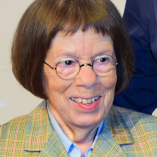 Portrait of Linda Hunt