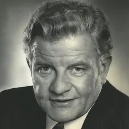 Portrait of Sean McClory