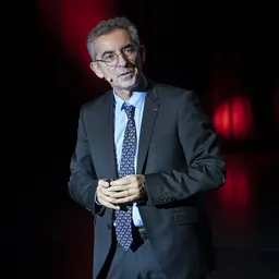 Portrait of Gilles Grapinet