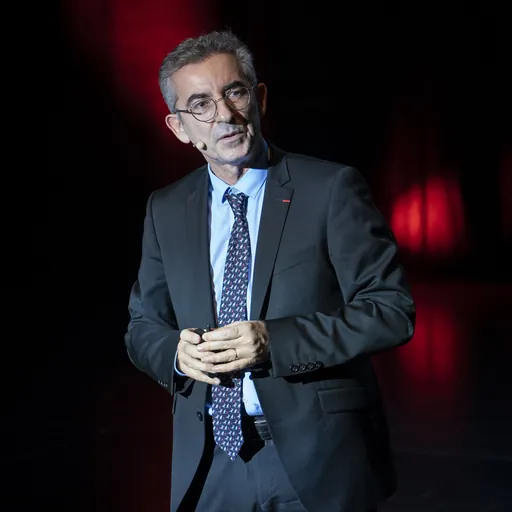Portrait of Gilles Grapinet