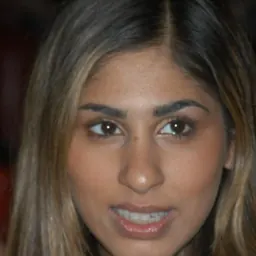 Portrait of Sahara Knite