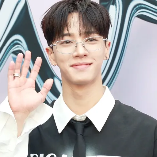 Portrait of Lee Gi-kwang