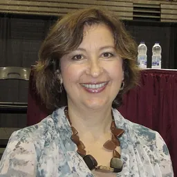 Portrait of Firoozeh Dumas